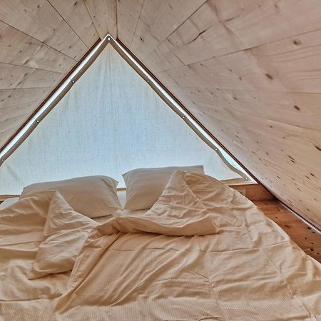 Golife Center Glamping Hotel Laze v Tuhinju Ngoại thất bức ảnh