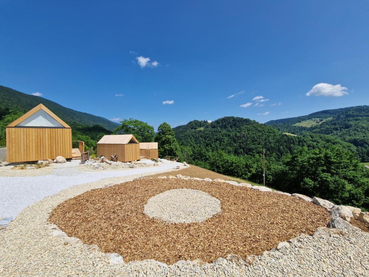 Golife Center Glamping Hotel Laze v Tuhinju Ngoại thất bức ảnh