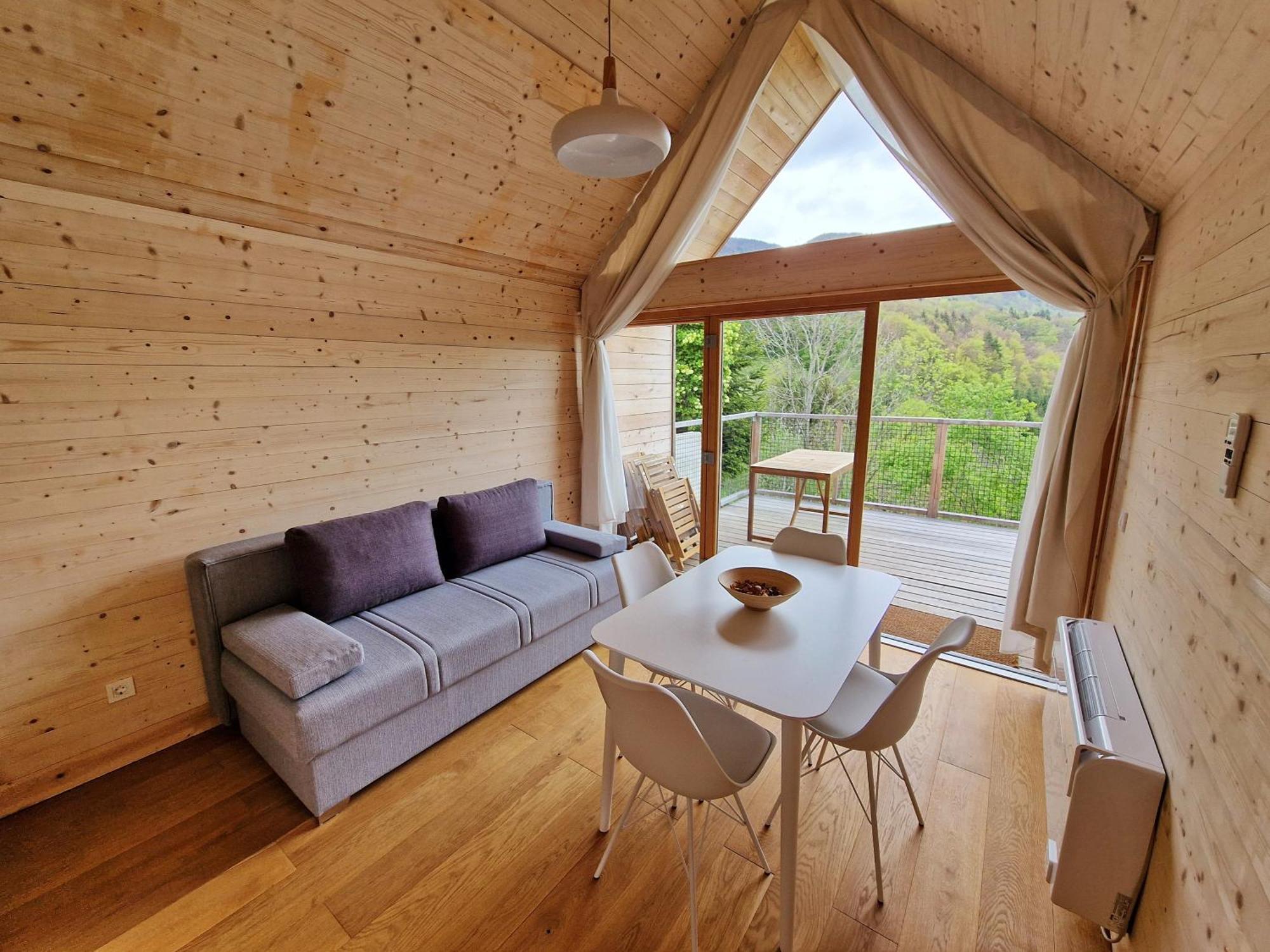 Golife Center Glamping Hotel Laze v Tuhinju Ngoại thất bức ảnh