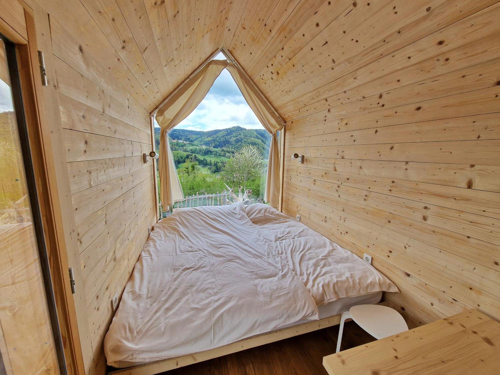 Golife Center Glamping Hotel Laze v Tuhinju Ngoại thất bức ảnh